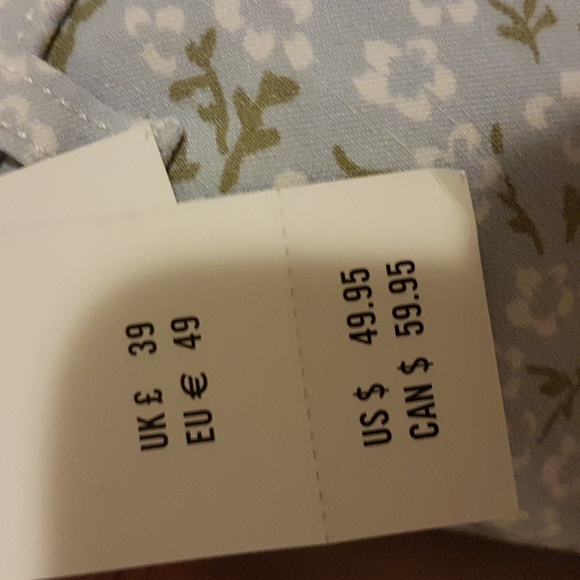 Hollister Ultra High Rise Split Floral Pants - Picture 4 of 4